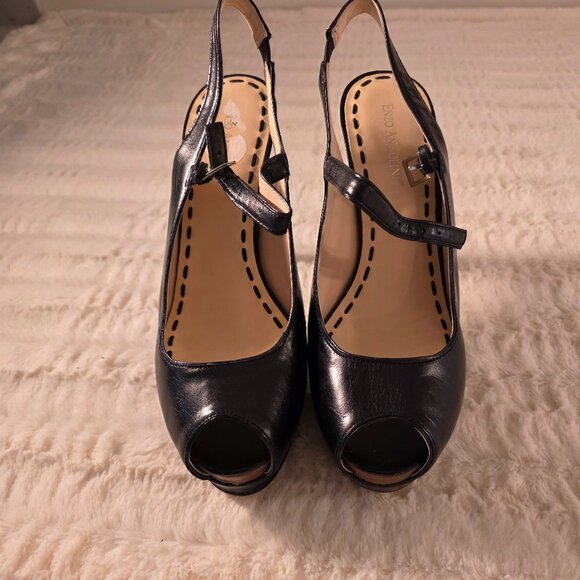 Shoes - Picture 1 of 5